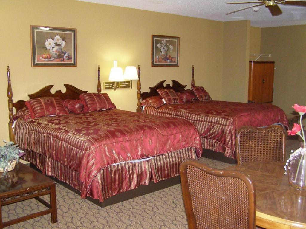 First Western Inn Caseyville Bagian luar foto