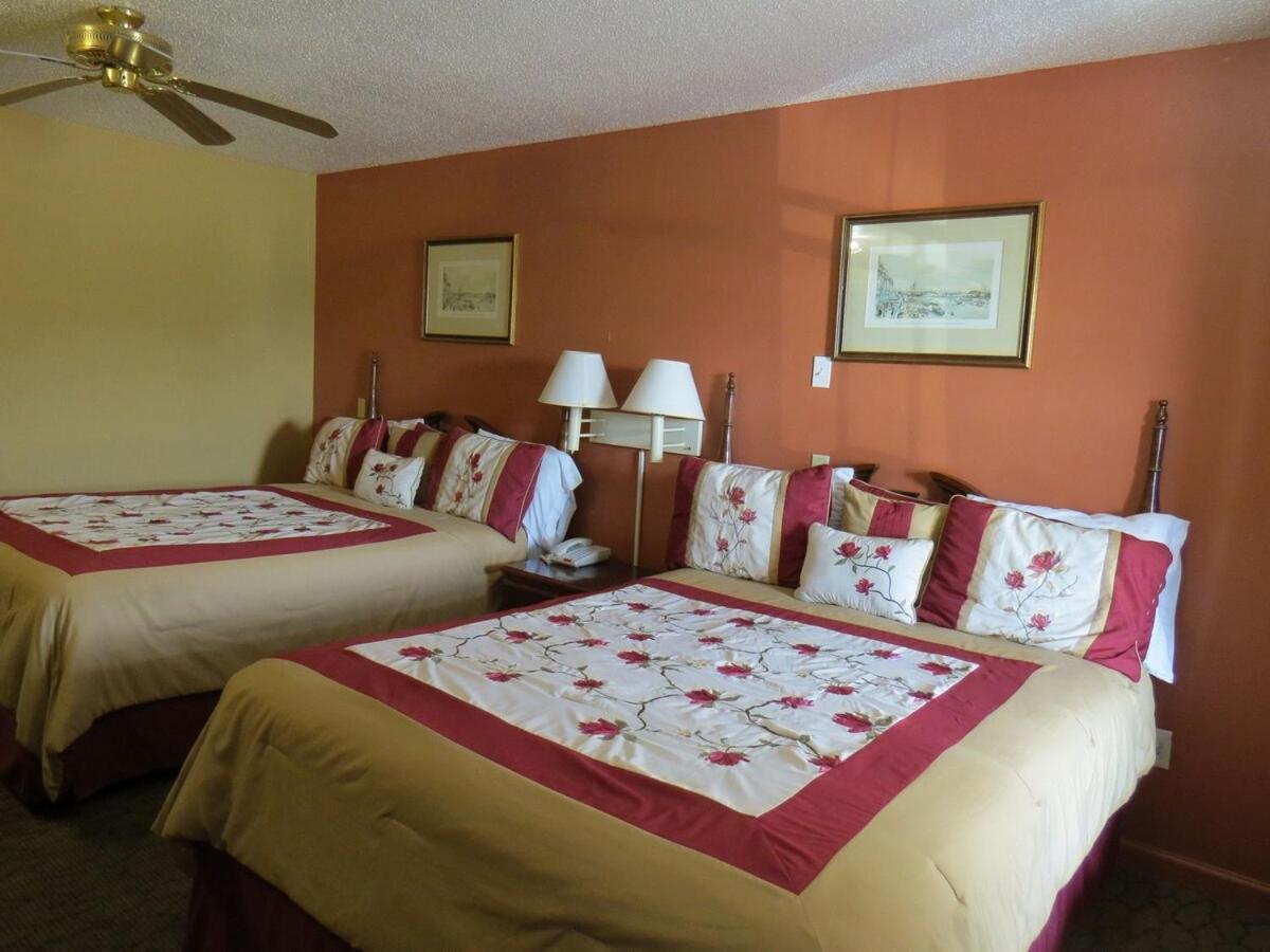 First Western Inn Caseyville Bagian luar foto